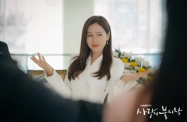 Yoon Se ri crash landing on you